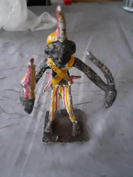 Statuette africaine en métal n°7 - Collection - Saint-Satur (18300)