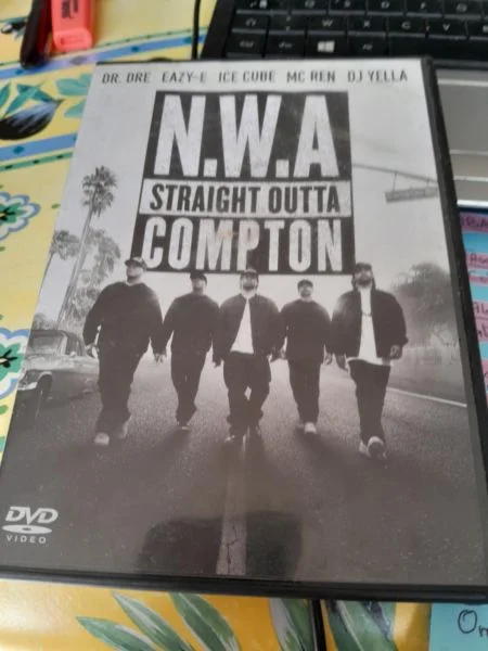 Dvd " n.w.a " - CD, DVD & Vinyles - Saint-Satur (18300)