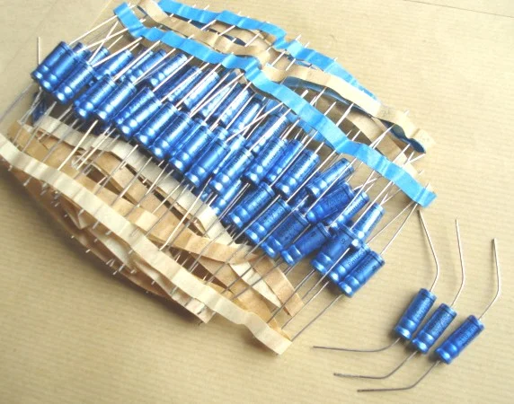 Condensateurs 1µ 100v - Bricolage - Monnetier-Mornex (74560)