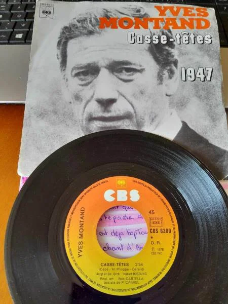 45t " yves montand " - CD, DVD & Vinyles - Saint-Satur (18300)