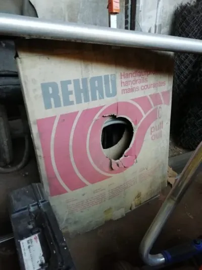 Main courante en pvc noir / gris / doré - photo 2