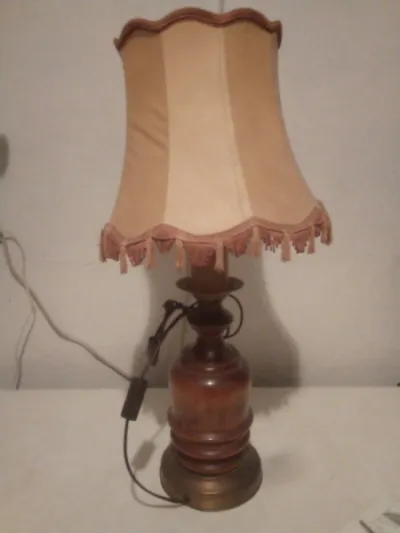 Lampe de salon à poser - Collection - Saint-Satur (18300)