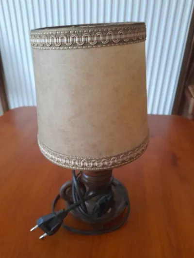 Ancienne lampe de chevet en bois style chandelier - photo 4