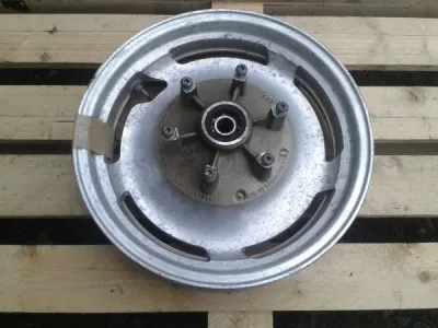 Roue arriére yamaha 1200 vmax 1994 - photo 2