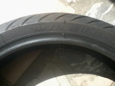 Pneu avant michelin - photo 4