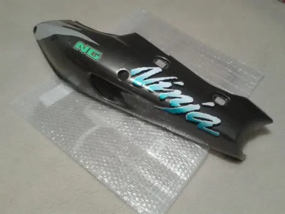 Cache latéral gauche kawasaki zx9r 1996 - photo 2