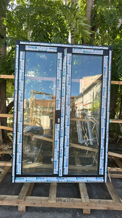 Porte fenêtre en aluminium noir deux vantaux - Bricolage