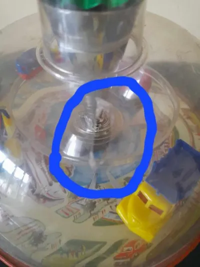 Vintage ancienne toupie en tole et plastique - photo 2