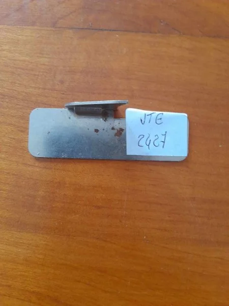 Ancien ouvre boite publicitaire en métal de poche - Collection - Saint-Satur (18300)