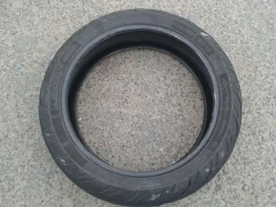 Pneu arriére michelin pilote 180/55/17 - photo 3