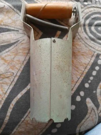 Ancien plantoir à bulbes - photo 3