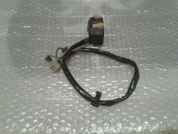 Comodo droit yamaha 400 fzr 1993 - Équipements Moto - Compiègne (60200)