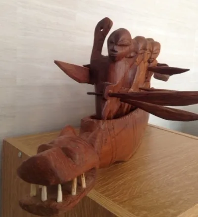 Pirogue et piroguiers sculptures en bois - photo 2