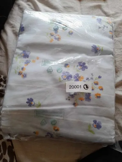 Drap plat bleu ciel ,petites fleurs - photo 2