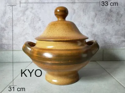 Marmite soupière ronde couvercle anses,terre cuite - Arts de la Table - Foncine-le-Haut (39460)