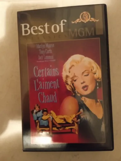 Vhs "certain l'aime chaud" - CD, DVD & Vinyles - Saint-Satur (18300)