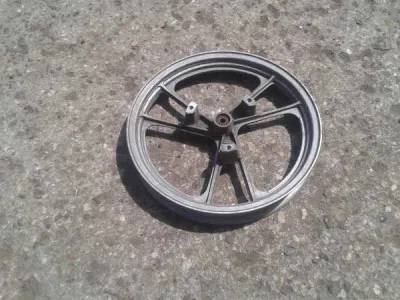 Roue avant suzuki 125 rgt gama 1986 - photo 2