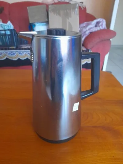 Ancien pichet isotherme à café en métal - photo 4