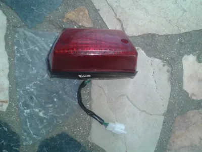 Feu arriére honda 125 xlv varadéro 2006 - photo 4