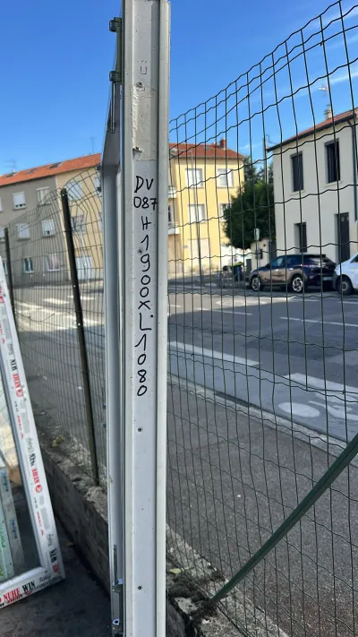 Cadre de porte fenêtre pvc blanc deux vantaux - photo 2