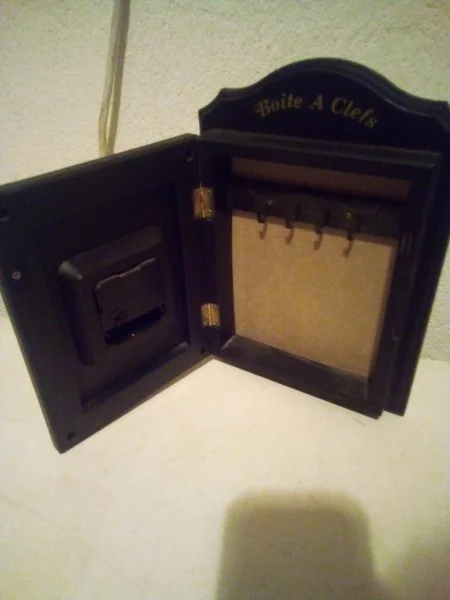 Boite à clés en plastique - Décoration - Saint-Satur (18300)