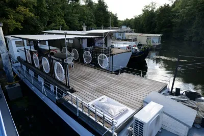 PENICHE FLUVIALE HABITABLE - photo 2