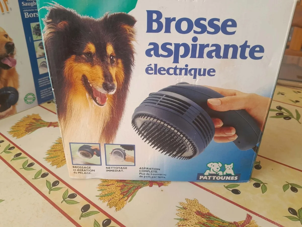Pattounes -  Brosse de Toilettage Aspirante - Chiens - Saint-Satur (18300)