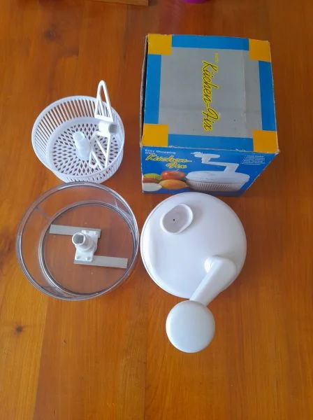 Robot hachoir manuel lame inox fruits légumes - Collection - Saint-Satur (18300)