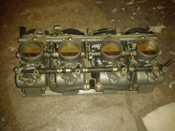 Rampe carburateur kawasaki zxt10c 1991 - Équipements Moto - Nancy (54000)