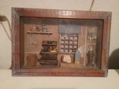 Cuisine miniature sous cadre en bois - Décoration - Saint-Satur (18300)