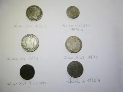 3 coffrets de monnaies francaise dont ecus royaux - photo 3