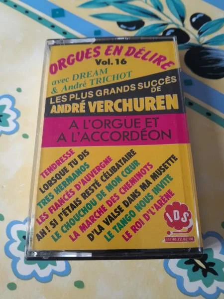 Cassette audio " orgues en délire " - CD, DVD & Vinyles - Saint-Satur (18300)