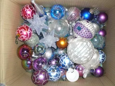 Lot boules de noel ou guirlandes ou decors ... - Décoration - Sochaux (25600)