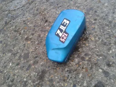 Cache latéral gauche mz 125 etz 1994 - photo 4