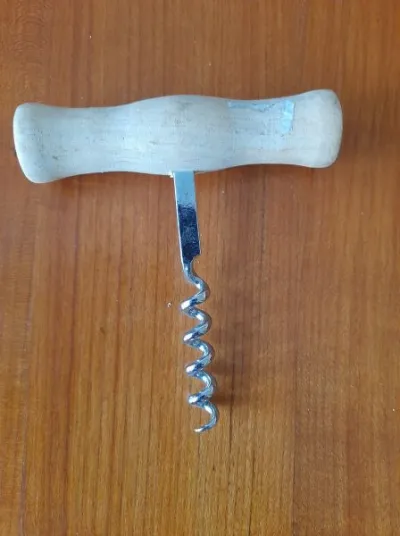 Tire bouchon manche en bois - Collection - Saint-Satur (18300)