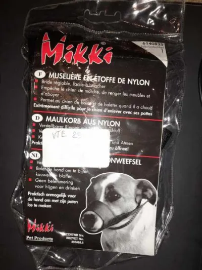 Muselière de sécurité et anti aboiement petit chie - Chiens - Saint-Satur (18300)