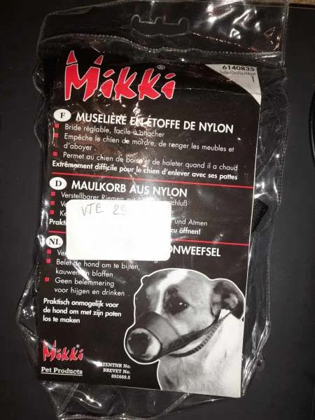 Muselière de sécurité et anti aboiement petit chie - Chiens - Saint-Satur (18300)