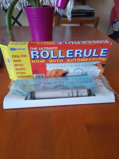 Règle avec rouleau de mesure automatique - Livres - Saint-Satur (18300)