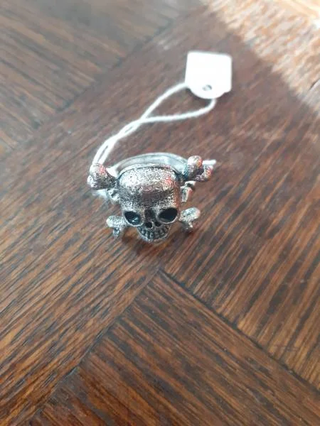 Bague acier inoxydable " tete de mort " - Bijoux & Montres - Saint-Satur (18300)