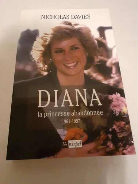 Livre nicholas davies " - Livres - Saint-Satur (18300)