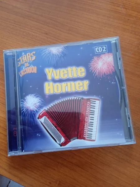 Cd " star de l 'accordéon" - CD, DVD & Vinyles - Saint-Satur (18300)