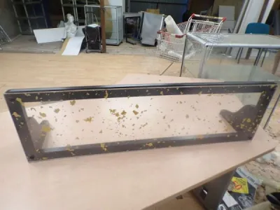 Etagère vitrée - Bricolage