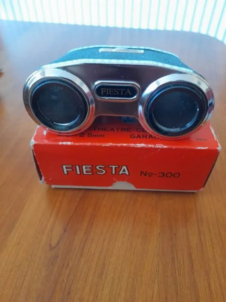 Ancienne paire de jumelle fiesta 300 -n°9 - Collection - Saint-Satur (18300)