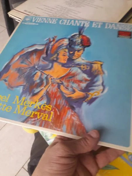 33 t " vienne chante et danse " - CD, DVD & Vinyles - Saint-Satur (18300)