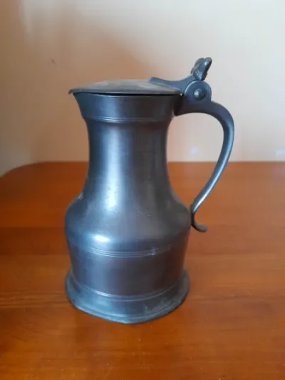 Ancien pichet en étain - photo 3