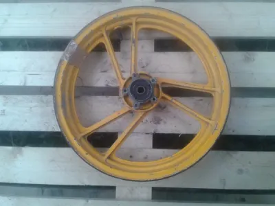 Roue avant suzuki 500 rgt 1986 - Équipements Moto - Villiers-le-Bel (95400)