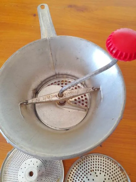 Ancien moulin à légume guillouard à nantes - Collection - Saint-Satur (18300)