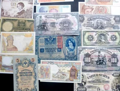 Lot de 700 billets du monde - photo 4
