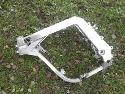 Cadre suzuki 750 gsxr 1994 - photo 3