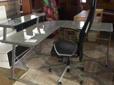 Bureau verre et métal demi lune - Bureau